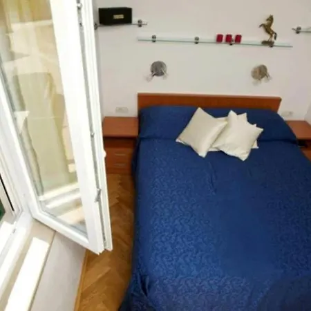 ヴィラ With 5 Bedrooms Mirce